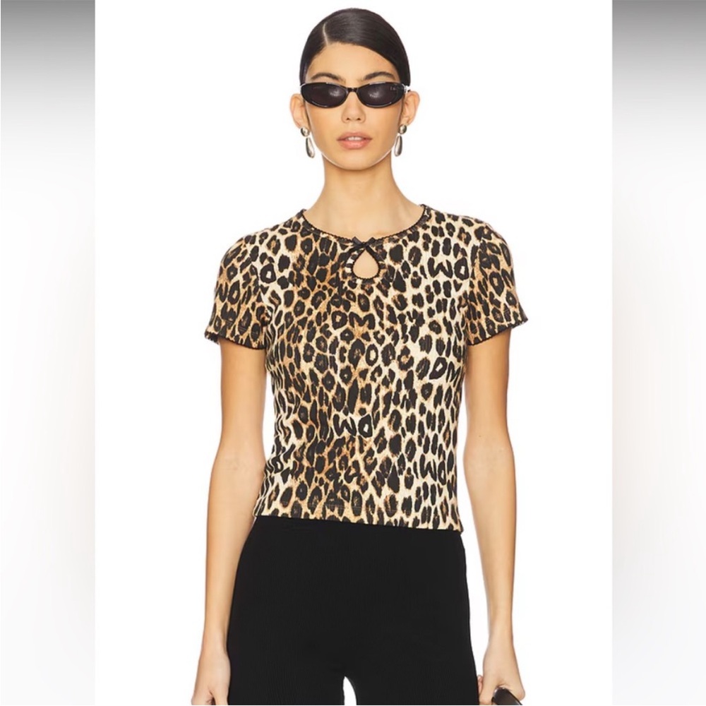 Damson Madder Marnie Pointelle Leopard Print Women's Top Keyhole tshirt